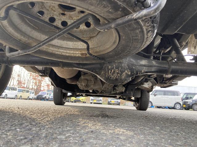 ハイゼットトラック スタンダード　農用スペシャル　４ＷＤ　スタンダード農用スペシャル　１オーナー車　スーパーデフロック　リア４枚リーフスプリング　エアコン　スピーカー内蔵ＡＭ／ＦＭラジオ　１オーナー　大型荷台作業灯　エアバッグ　選べるカラーパック（26枚目）