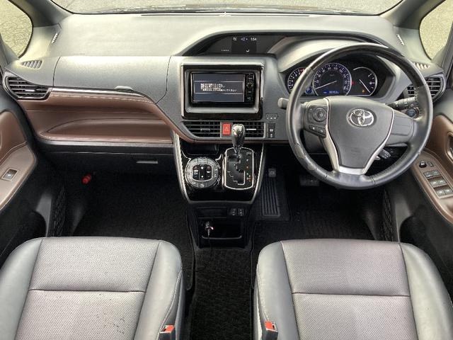 エスクァイア Ｇｉ　７インチＳＤナビ　ＥＴＣ　後席モニター　バックモニター　合皮シート　前席シートヒーター　アイドリングストップ　オートハイビーム　社外２カメラドラレコ　寒冷地　純正１５ＡＷ　ウッドコンビステアリング（3枚目）