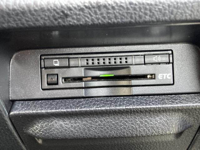 エスクァイア Ｇｉ　７インチＳＤナビ　ＥＴＣ　後席モニター　バックモニター　合皮シート　前席シートヒーター　アイドリングストップ　オートハイビーム　社外２カメラドラレコ　寒冷地　純正１５ＡＷ　ウッドコンビステアリング（11枚目）