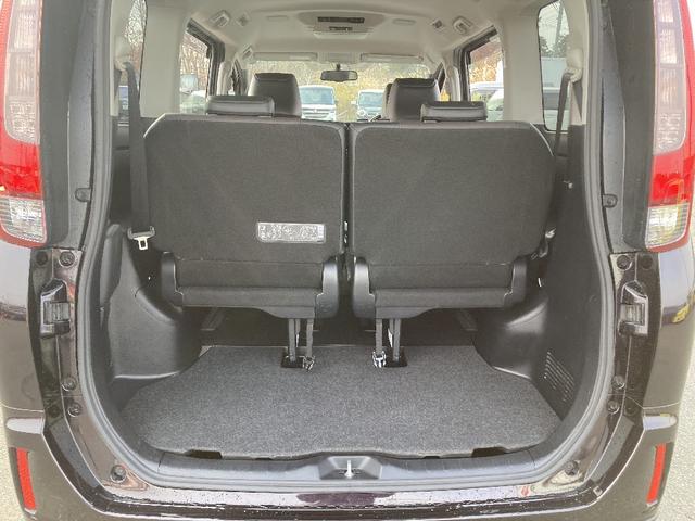 エスクァイア Ｇｉ　７インチＳＤナビ　ＥＴＣ　後席モニター　バックモニター　合皮シート　前席シートヒーター　アイドリングストップ　オートハイビーム　社外２カメラドラレコ　寒冷地　純正１５ＡＷ　ウッドコンビステアリング（17枚目）