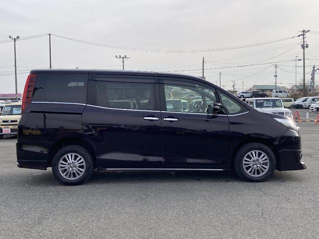 エスクァイア Ｇｉ　７インチＳＤナビ　ＥＴＣ　後席モニター　バックモニター　合皮シート　前席シートヒーター　アイドリングストップ　オートハイビーム　社外２カメラドラレコ　寒冷地　純正１５ＡＷ　ウッドコンビステアリング（21枚目）