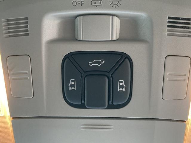 アルファード ２４０Ｓ　タイプゴールドＩＩ　４ＷＤ　ハーフレザーシート　ルーフイルミネーション　ナノイー　３６０度ドラレコ　ＥＴＣ　クルーズコントロール　純正９インチＳＤナビ　ＤＴＶ／ＣＤ／ＳＤ／ＢＴ可　両側スライドドア　ウッド調ステアリング（21枚目）