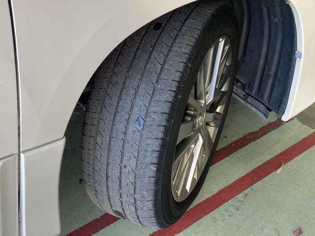 アルファード ２４０Ｓ　タイプゴールドＩＩ　４ＷＤ　ハーフレザーシート　ルーフイルミネーション　ナノイー　３６０度ドラレコ　ＥＴＣ　クルーズコントロール　純正９インチＳＤナビ　ＤＴＶ／ＣＤ／ＳＤ／ＢＴ可　両側スライドドア　ウッド調ステアリング（36枚目）