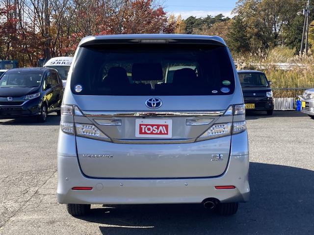 ヴェルファイアハイブリッド ＺＲ　４ＷＤ　社外ＳＤナビ　フルセグ　純正エアロ　純正１６インチアルミ　両側電動スライドドア　ＥＴＣ　クルーズコントロール　バックカメラ　ＡＦＳ　ウッドコンビステア　ＨＩＤヘッドライト（22枚目）