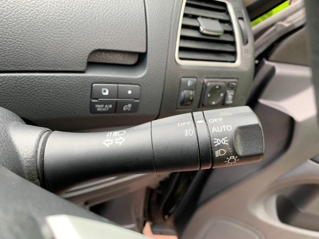 セレナ ハイウェイスター　４ＷＤ　衝突被害軽減装置　純正ナビ　フルセグＴＶ　バックカメラ　Ｂｌｕｅｔｏｏｔｈオーディオ　ＥＴＣ　左側パワースライド　クルーズコントロール　レーンキープアシスト　アイドリングストップ（17枚目）