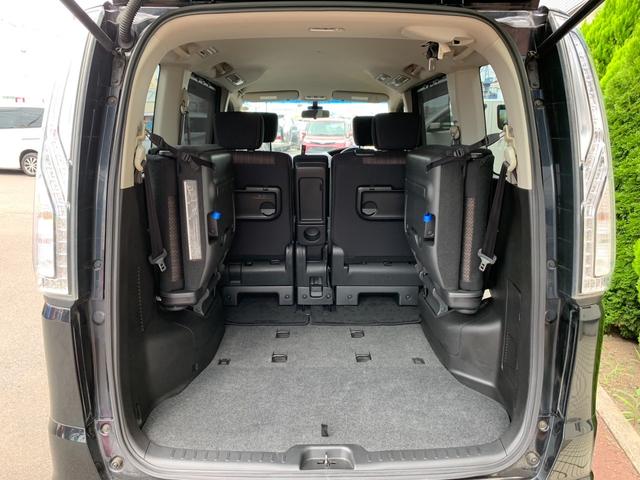 セレナ ハイウェイスター　４ＷＤ　衝突被害軽減装置　純正ナビ　フルセグＴＶ　バックカメラ　Ｂｌｕｅｔｏｏｔｈオーディオ　ＥＴＣ　左側パワースライド　クルーズコントロール　レーンキープアシスト　アイドリングストップ（33枚目）