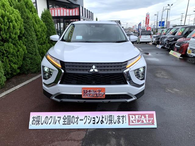 エクリプスクロスＰＨＥＶ Ｇ　４ＷＤ　衝突被害軽減装置　ナビ　バックカメラ　Ｂｌｕｅｔｏｏｔｈオーディオ　ドラレコ　クリアランスソナー　ＬＥＤヘッド　ＬＥＤフォグ　電動ハーフレザーシート　両席シートヒーター　シートカバー（5枚目）