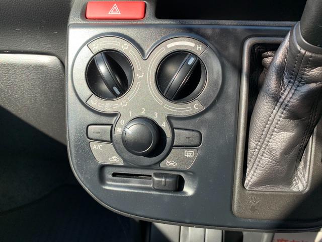 アルト ＶＰ　ＶＰ（４名）　４ＷＤ　横滑り防止　ラジオ　キーレスエントリー　ＡＢＳ　Ｗエアバック　エアコン（12枚目）