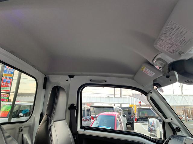 ハイゼットトラック ジャンボＳＡＩＩＩｔ　４ＷＤ　リフトアップ　１５インチアルミ＆ゴツゴツタイヤ　社外テールランプ　ナビ　フルセグＴＶ　Ｂｌｕｅｔｏｏｔｈオーディオ　シートカバー　ＬＥＤヘッド　ＬＥＤフォグ　Ｐセンサー　レーンキープアシスト（11枚目）