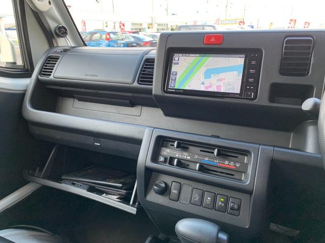 ハイゼットトラック ジャンボＳＡＩＩＩｔ　４ＷＤ　リフトアップ　１５インチアルミ＆ゴツゴツタイヤ　社外テールランプ　ナビ　フルセグＴＶ　Ｂｌｕｅｔｏｏｔｈオーディオ　シートカバー　ＬＥＤヘッド　ＬＥＤフォグ　Ｐセンサー　レーンキープアシスト（12枚目）