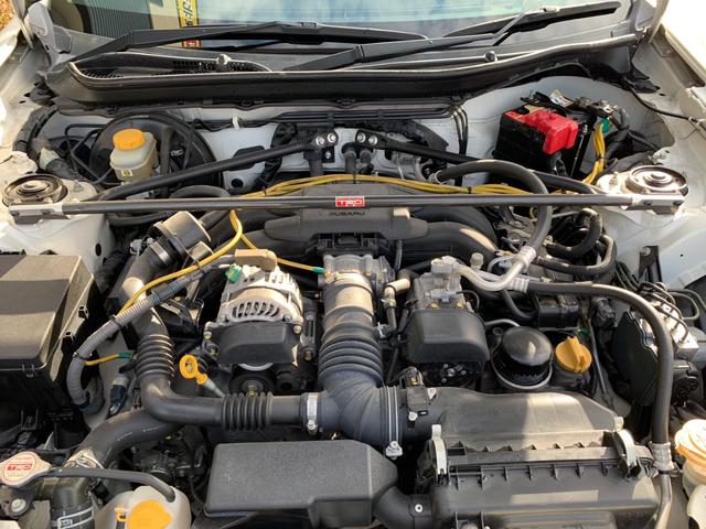 ８６ Ｇ　オートクルーズ機能付きＰＩＶＯＴスロコン　ＴＲＤストラットタワーバー　Ｂｌｕｅｔｏｏｔｈオーディオ付きディスプレイオーディオ　ＥＴＣ　純正１６インチアルミ　ドラレコ（27枚目）