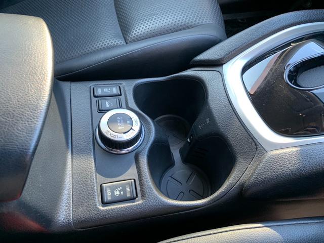 エクストレイル ２０Ｘ　エマージェンシーブレーキパッケージ　４ＷＤ　衝突被害軽減装置　純正ナビ　フルセグＴＶ　全方位カメラ　Ｂｌｕｅｔｏｏｔｈオーディオ　ＥＴＣ　クリアランスソナー　両席シートヒーター　ハーフレザーシート　ＬＥＤヘッド　フロントフォグ（14枚目）