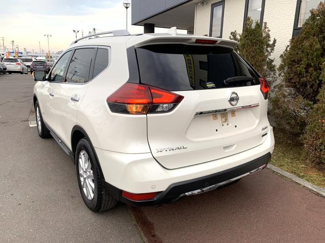 エクストレイル ２０Ｘｉ　ハイブリッド　４ＷＤ　衝突被害軽減装置　純正ナビ　フルセグＴＶ　全方位カメラ　Ｂｌｕｅｔｏｏｔｈオーディオ　ＥＴＣ　デジタルインナーミラー　ドラレコ　電動リアゲート　クリアランスソナー　プロパイロット　全席シートＨ（7枚目）