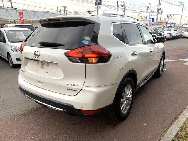 エクストレイル ２０Ｘｉ　ハイブリッド　４ＷＤ　衝突被害軽減装置　純正ナビ　フルセグＴＶ　全方位カメラ　Ｂｌｕｅｔｏｏｔｈオーディオ　ＥＴＣ　デジタルインナーミラー　ドラレコ　電動リアゲート　クリアランスソナー　プロパイロット　全席シートＨ（9枚目）