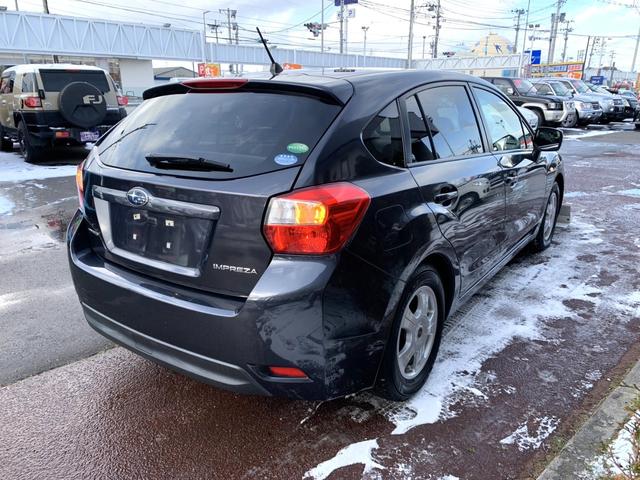 インプレッサスポーツ １．６ｉ－Ｌ　４ＷＤ　ナビ　ＴＶ　ＣＤ　ＥＴＣ　社外１５インチアルミ　アイドリングストップ　電動格納ミラー　フォグランプ　横滑り防止　キーレスエントリー　ＡＢＳ　フロアオートマチックＣＶＴ（9枚目）