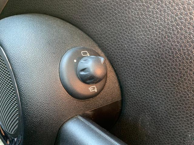 ＭＩＮＩ クーパーＳ　クーパーＳ（４名）　１．６マニュアルターボ　ドラレコ　ＣＤ　リアスポイラー　純正１７インチアルミ　ＨＩＤライト　フロントフォグ　バックフォグ　電動格納ミラー（16枚目）