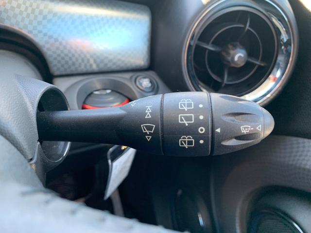 ＭＩＮＩ クーパーＳ　クーパーＳ（４名）　１．６マニュアルターボ　ドラレコ　ＣＤ　リアスポイラー　純正１７インチアルミ　ＨＩＤライト　フロントフォグ　バックフォグ　電動格納ミラー（17枚目）