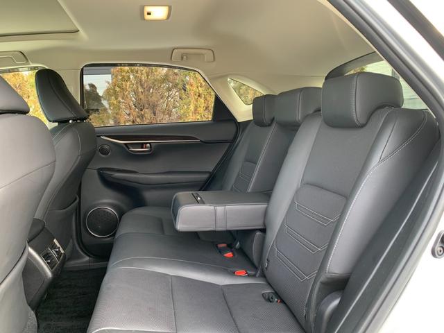 NX NX300h バージョンL 4WD 衝突被害軽減装置 ナビ フルセグTV 全方位カメラ Bluetooth ETC サンルーフ 電動リアゲート 電動ハーフレザーシート 後列電動格納シート BSM HUD クリアランスソナー(32枚目)