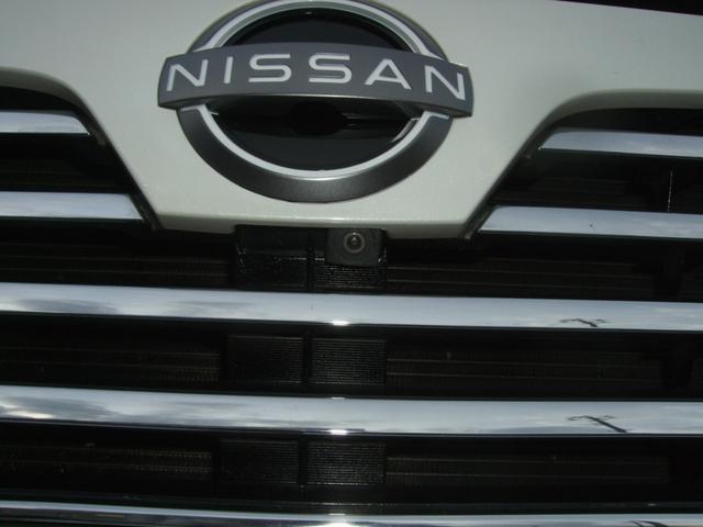 エルグランド ２５０ハイウェイスター　４ＷＤ　全周囲カメラ　両側電動スライドドア　ＨＩＤ　スマートキー　電動格納ミラー　後席モニター　３列シート　フルフラット　オットマン　ＣＶＴ　アルミホイール　盗難防止システム　衝突安全ボディ　ＡＢＳ（30枚目）