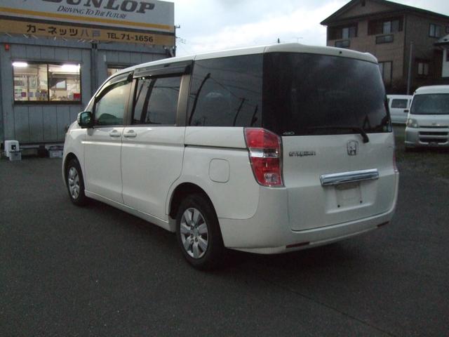 ステップワゴン Ｇ　４ＷＤ　ナビ　両側スライドドア　キーレスエントリー　３列シート　ＡＴ　盗難防止システム　衝突安全ボディ　ＡＢＳ　エアコン　パワーステアリング　パワーウィンドウ　運転席エアバッグ（17枚目）