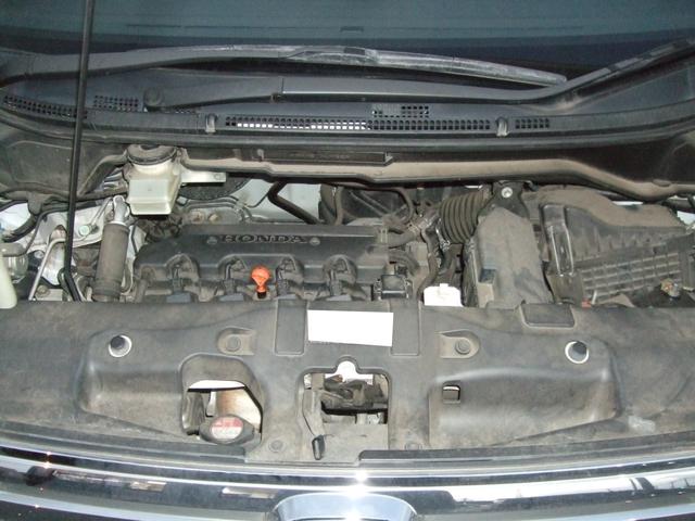 ステップワゴン Ｇ　４ＷＤ　ナビ　両側スライドドア　キーレスエントリー　３列シート　ＡＴ　盗難防止システム　衝突安全ボディ　ＡＢＳ　エアコン　パワーステアリング　パワーウィンドウ　運転席エアバッグ（19枚目）