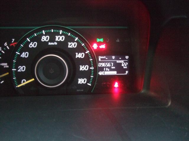 ステップワゴン Ｇ　４ＷＤ　ナビ　両側スライドドア　キーレスエントリー　３列シート　ＡＴ　盗難防止システム　衝突安全ボディ　ＡＢＳ　エアコン　パワーステアリング　パワーウィンドウ　運転席エアバッグ（21枚目）