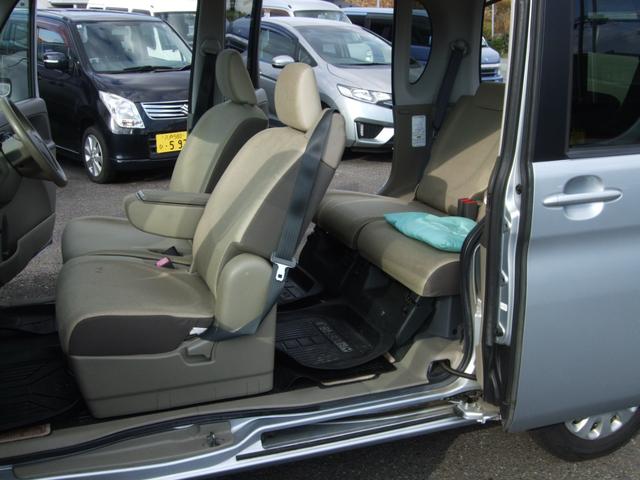 タント Ｌ　４ＷＤ　スライドドア　ベンチシート　ＡＴ　盗難防止システム　ＣＤ　ミュージックプレイヤー接続可　衝突安全ボディ　エアコン　パワーステアリング　パワーウィンドウ（8枚目）