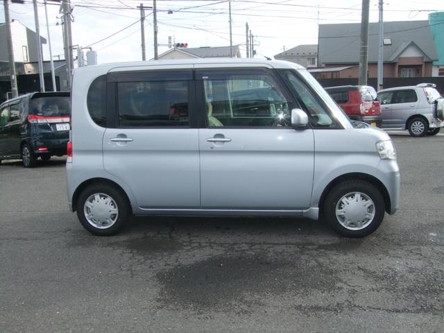 タント Ｌ　４ＷＤ　スライドドア　ベンチシート　ＡＴ　盗難防止システム　ＣＤ　ミュージックプレイヤー接続可　衝突安全ボディ　エアコン　パワーステアリング　パワーウィンドウ（11枚目）