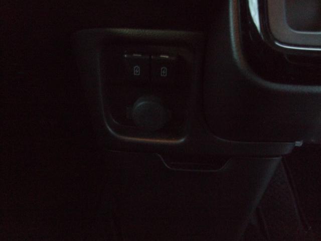 ソリオ ハイブリッドＭＸ　４ＷＤ　両側スライド・片側電動　クリアランスソナー　オートクルーズコントロール　レーンアシスト　衝突被害軽減システム　アルミホイール　オートライト　スマートキー　電動格納ミラー　シートヒーター　ＣＶＴ（27枚目）