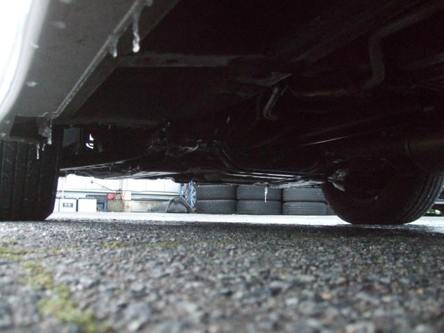 ステップワゴン Ｇ　ＨＤＤナビ　スマートスタイルエディション　４ＷＤ　ＥＴＣ　バックカメラ　ナビ　両側電動スライドドア　ＨＩＤ　スマートキー　３列シート　ウォークスルー　ＡＴ　ＵＳＢ　盗難防止システム　衝突安全ボディ　ＡＢＳ　エアコン　パワーステアリング（26枚目）