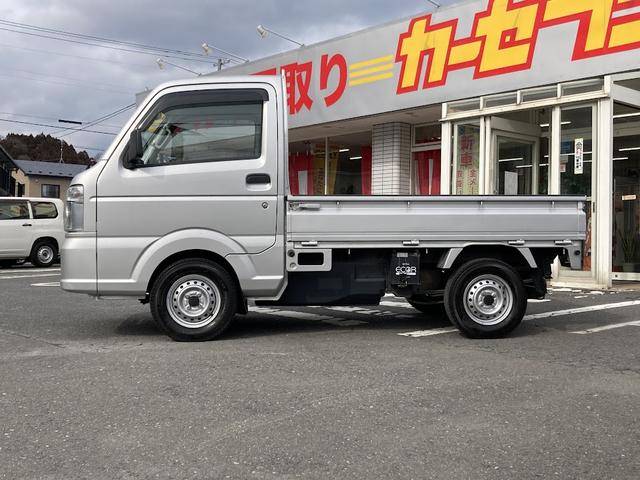 キャリイトラック ＫＣエアコン・パワステ農繁仕様　６６０　ＫＣ　エアコン・パワステ　ＭＴ　農繁仕様　３方開　４ＷＤ　八戸　中古車　パワステ　（シルキーシルバーメタリック）　軽トラック　５速マニュアル（6枚目）