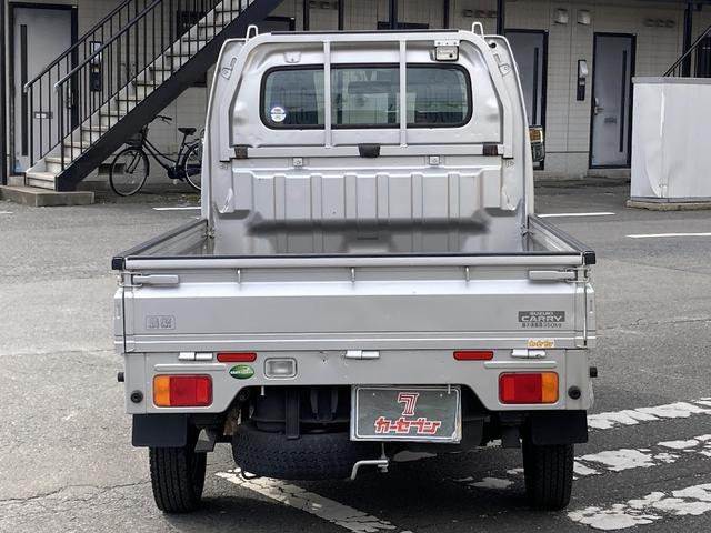 キャリイトラック ＫＣエアコン・パワステ農繁仕様　６６０　ＫＣ　エアコン・パワステ　ＭＴ　農繁仕様　３方開　４ＷＤ　八戸　中古車　パワステ　（シルキーシルバーメタリック）　軽トラック　５速マニュアル（7枚目）