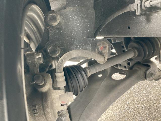 キャリイトラック ＫＣエアコン・パワステ農繁仕様　６６０　ＫＣ　エアコン・パワステ　ＭＴ　農繁仕様　３方開　４ＷＤ　八戸　中古車　パワステ　（シルキーシルバーメタリック）　軽トラック　５速マニュアル（21枚目）