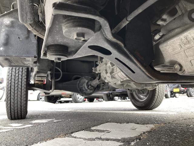 キャリイトラック ＫＣエアコン・パワステ農繁仕様　６６０　ＫＣ　エアコン・パワステ　ＭＴ　農繁仕様　３方開　４ＷＤ　八戸　中古車　パワステ　（シルキーシルバーメタリック）　軽トラック　５速マニュアル（28枚目）