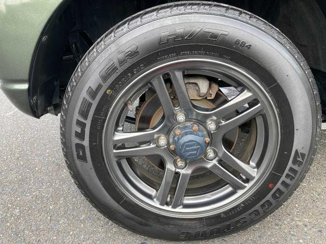 ジムニー ランドベンチャー　４ＷＤ　マニュアル５速　ターボ　ＣＤラジオ　シートヒーター　盗難防止システム　衝突安全ボディ　電動格納ミラー　運転駅助手席エアバック　ＡＢＳ　フォグランプ　ヘットライトレベライザー　ＭＴ　軽自動車（33枚目）