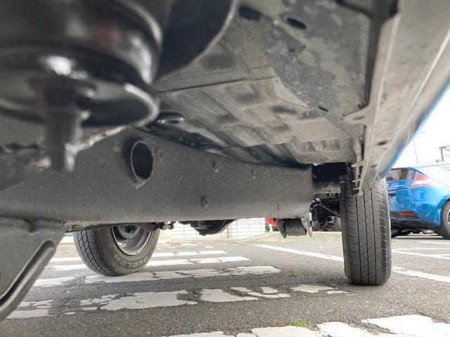 ジムニー ランドベンチャー　４ＷＤ　マニュアル５速　ターボ　ＣＤラジオ　シートヒーター　盗難防止システム　衝突安全ボディ　電動格納ミラー　運転駅助手席エアバック　ＡＢＳ　フォグランプ　ヘットライトレベライザー　ＭＴ　軽自動車（37枚目）