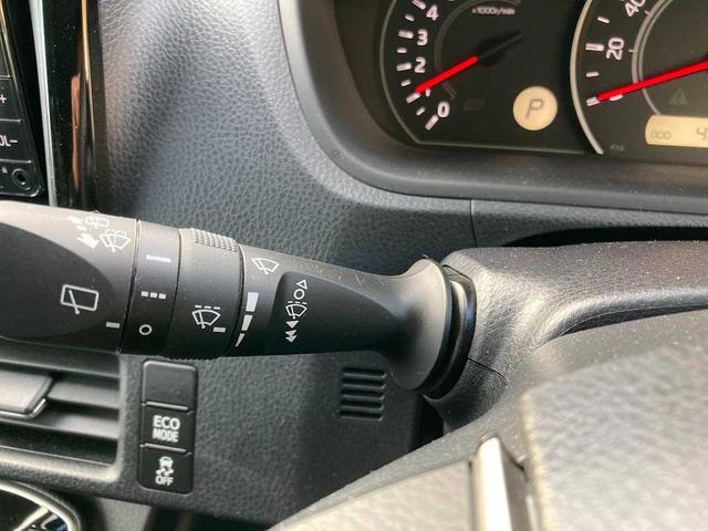 ヴォクシー Ｘ　４ＷＤ　７名　両側電動スライド　ワンセグナビ　ｂｌｕｅｔｏｏｒｔｈ接続　バックカメラ　ウォークスルー　３列シート　ＬＥＤヘットランプ　横滑り防止装置　盗難防止システム　衝突被害軽減システム（18枚目）