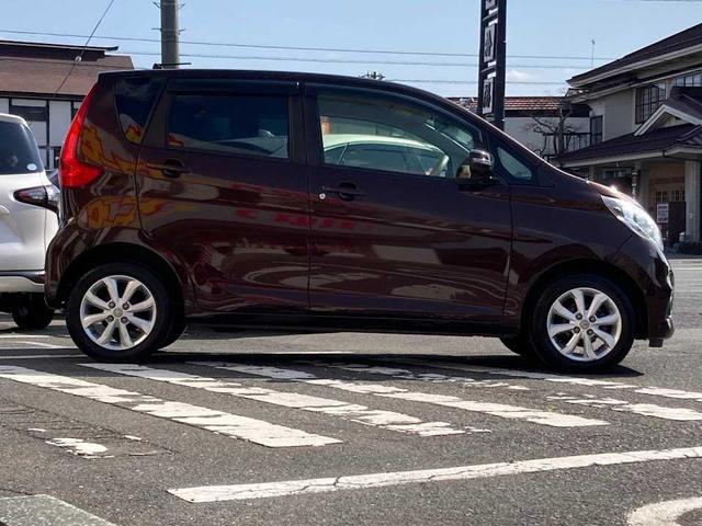 デイズ 　バックモニター　フルセグＴＶ　ワンオーナー車　スマートキー　エンジンスターター　シートヒーター付　プッシュスタート（4枚目）