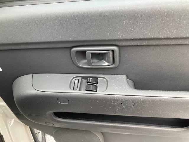 ハイゼットカーゴ ＤＸ　ＥＴＣ　バックカメラ　フルセグＴＶ　両側スライドドア　ＡＢＳ　禁煙車　Ｂｌｕｅｔｏｏｔｈ　ＤＶＤ（7枚目）