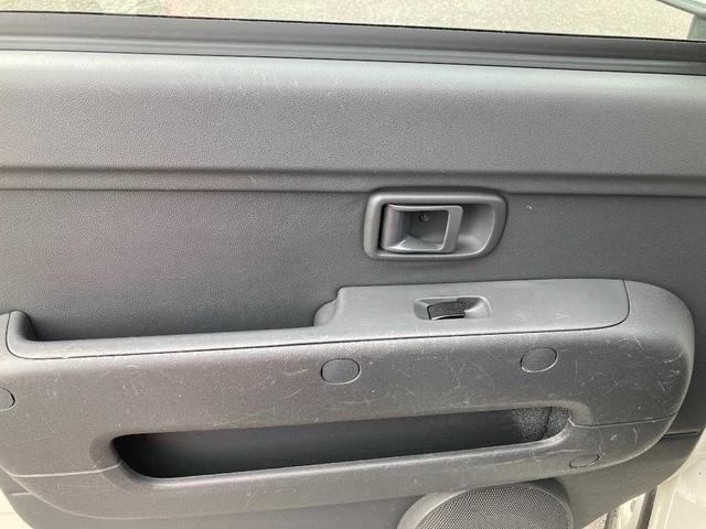 ハイゼットカーゴ ＤＸ　ＥＴＣ　バックカメラ　フルセグＴＶ　両側スライドドア　ＡＢＳ　禁煙車　Ｂｌｕｅｔｏｏｔｈ　ＤＶＤ（9枚目）