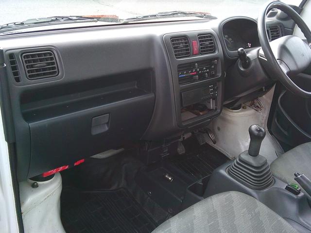 キャリイトラック ＫＣ　４ＷＤ　５速　パワステ　エアコン（10枚目）