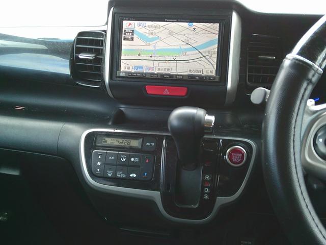 N-BOXカスタム G・ターボパッケージ 4WD オートマ ターボ リア両側電動スライドドア HID 社外ナビ バックカメラ(10枚目)