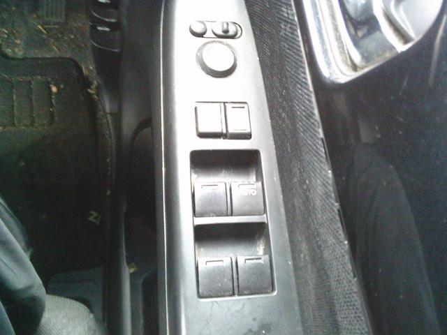 N-BOXカスタム G・ターボパッケージ 4WD オートマ ターボ リア両側電動スライドドア HID 社外ナビ バックカメラ(16枚目)