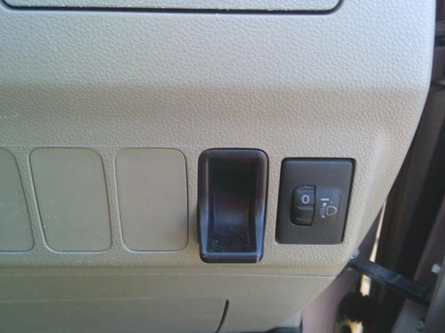 ミラ Ｌ　４ＷＤ　５速　５ドア（11枚目）