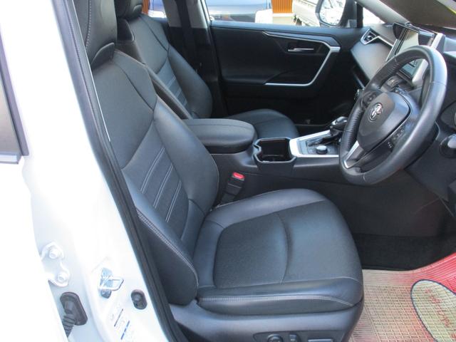 ＲＡＶ４ ハイブリッドＧ　４ＷＤ　ワンオーナー　セーフティセンス　寒冷地仕様　パワーバックドア　デジタルインナーミラー　ビルトインＥＴＣ　レザーシート（9枚目）