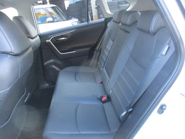 ＲＡＶ４ ハイブリッドＧ　４ＷＤ　ワンオーナー　セーフティセンス　寒冷地仕様　パワーバックドア　デジタルインナーミラー　ビルトインＥＴＣ　レザーシート（15枚目）