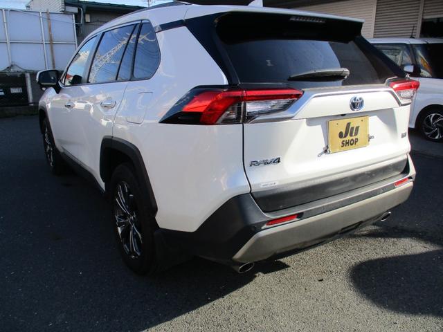 ＲＡＶ４ ハイブリッドＧ　４ＷＤ　ワンオーナー　セーフティセンス　寒冷地仕様　パワーバックドア　デジタルインナーミラー　ビルトインＥＴＣ　レザーシート（24枚目）