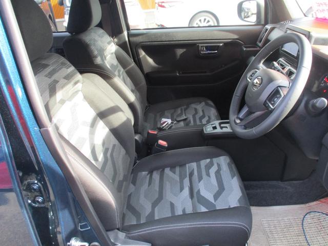 タフト Ｇターボ　ダーククロムベンチャー　４ＷＤ　ワンオーナー　ストラーダフルセグナビ　バックモニター　パノラマルーフ　置くだけ充電　純正エンジンスターター（8枚目）