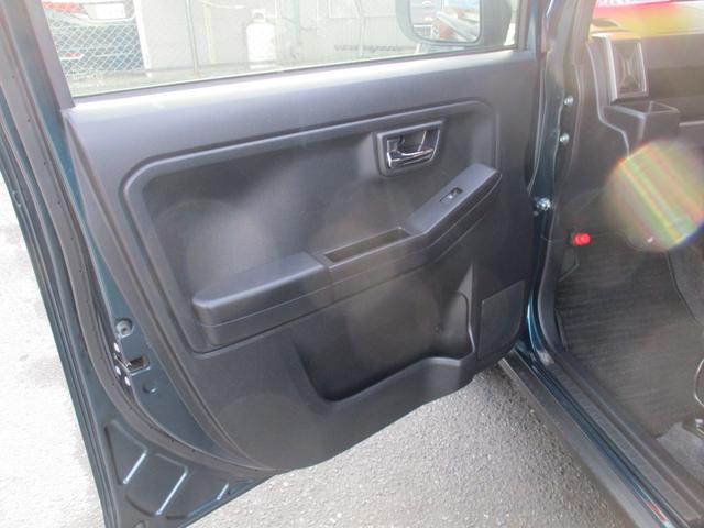 タフト Ｇターボ　ダーククロムベンチャー　４ＷＤ　ワンオーナー　ストラーダフルセグナビ　バックモニター　パノラマルーフ　置くだけ充電　純正エンジンスターター（12枚目）