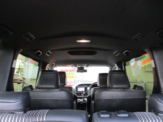 ノア Ｓｉ　ダブルバイビーＩＩＩ　４ＷＤ　セーフティセンス　純正エンジンスターター　寒冷地仕様　ワンオーナー　両側パワースライドドア　最終モデル（20枚目）